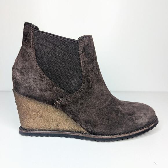 Trask brown suede wedge heel Chelsea boots size 7 - Picture 1 of 9